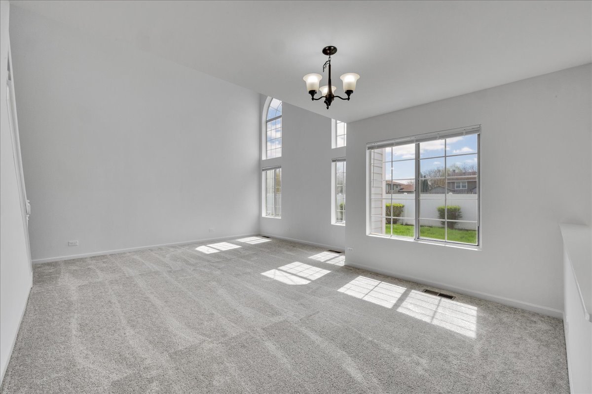 1137 Longford Road Bartlett, IL 60103 - Photo 11 of 33