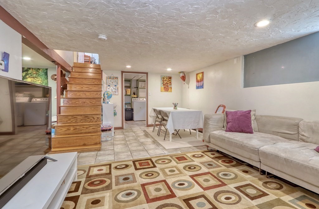 3 Oak Tree Road Dedham, MA 02026 - Photo 22 of 40 Gallery Image 22
