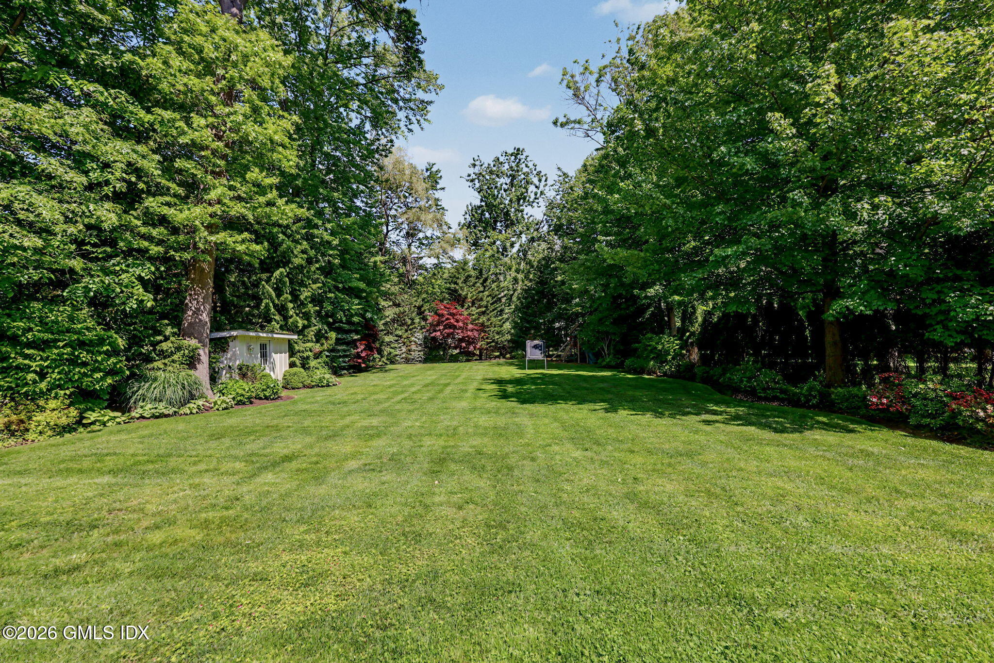 26 Circle Drive Greenwich, CT 06830 - Photo 24 of 29 Level Backyard