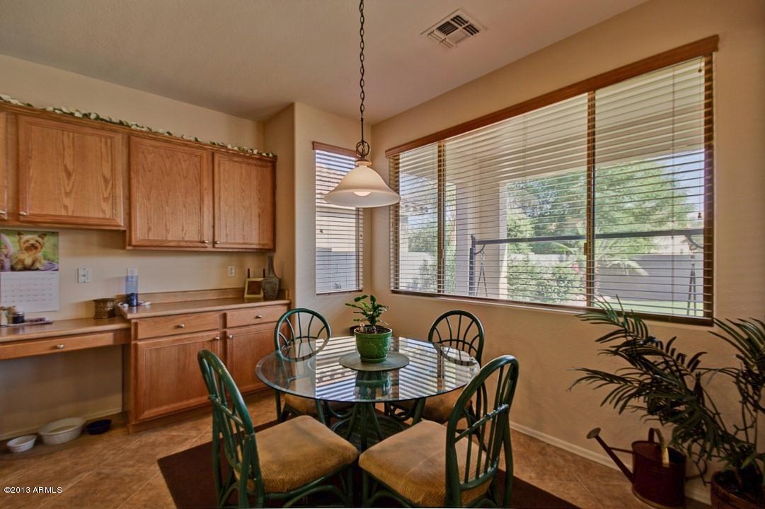 14427 West Redfield Road Surprise, AZ 85379 - Photo 11 of 45 Redfield (11)