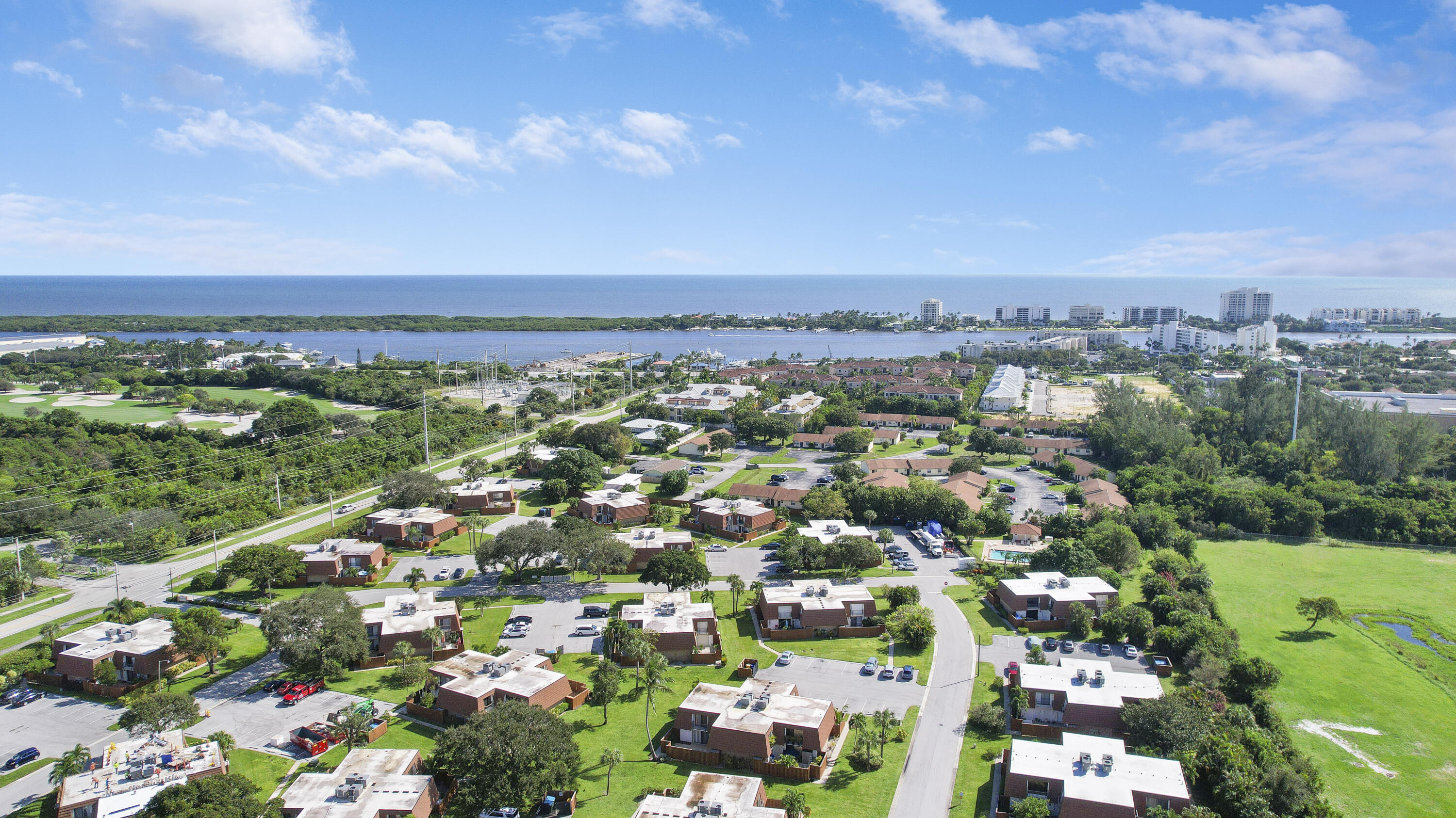 3900 County Line Road, Unit 21D Tequesta, FL 33469 - Photo 41 of 42 .