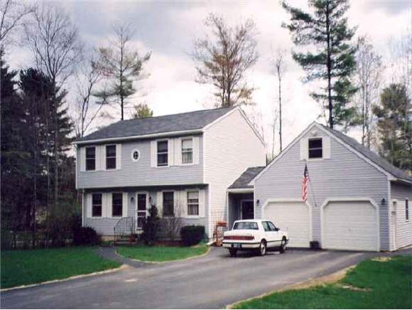 38 Capitol Circle Rochester, NH 03867 - Photo 1 of 5