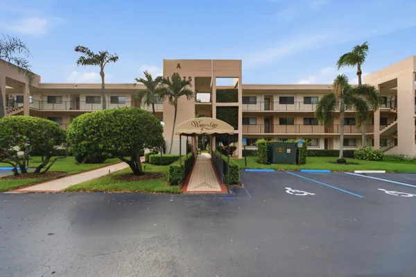 $197,000 | 15075 Witney Road, Unit 303, Delray Beach, FL 33484