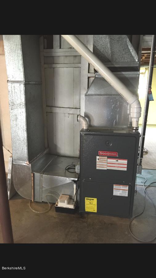 53 Melbourne Road Pittsfield, MA 01201 - Photo 8 of 12 furnace