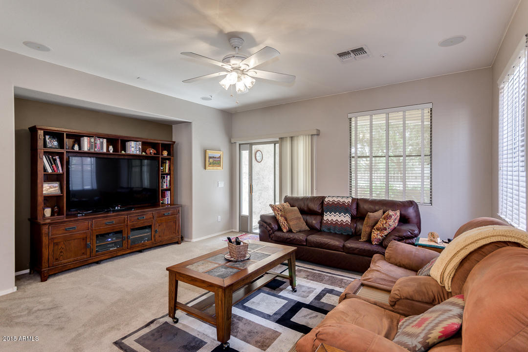 941 East Ranch Road Gilbert, AZ 85296 - Photo 5 of 30 06-Ranch