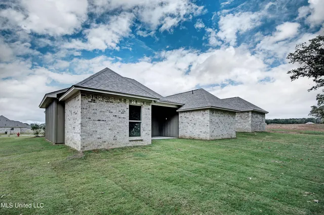 $349,900 | 343 Willow Way, Canton, MS 39046