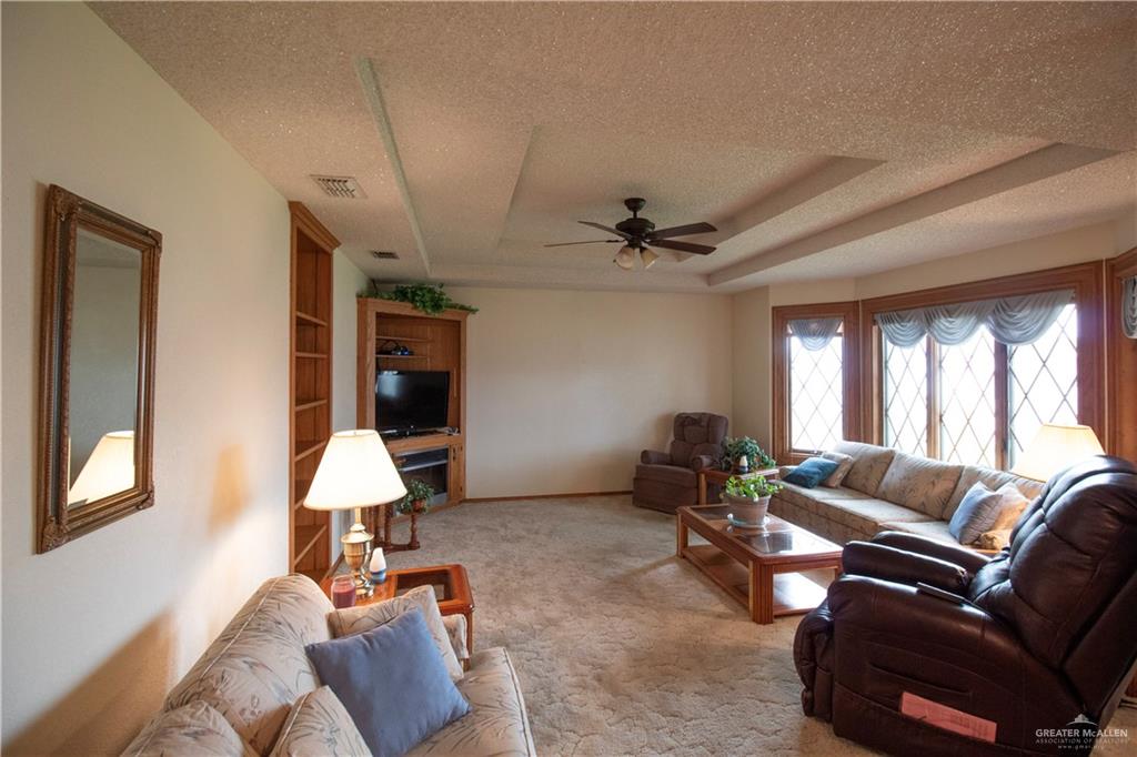 507 Taurus Street Mission, TX 78572 - Photo 5 of 26