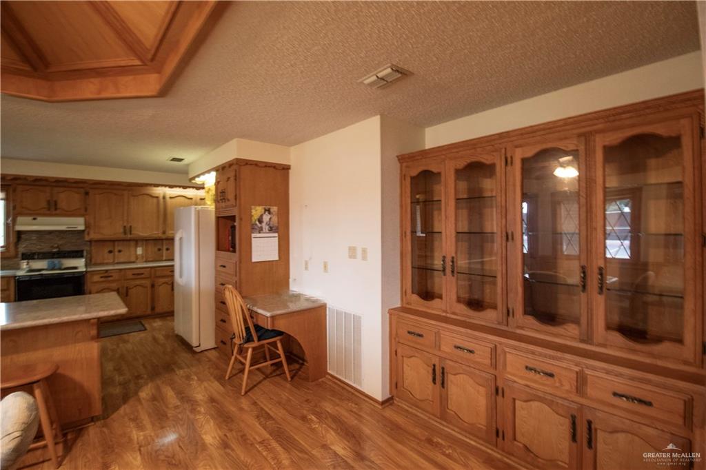 507 Taurus Street Mission, TX 78572 - Photo 7 of 26