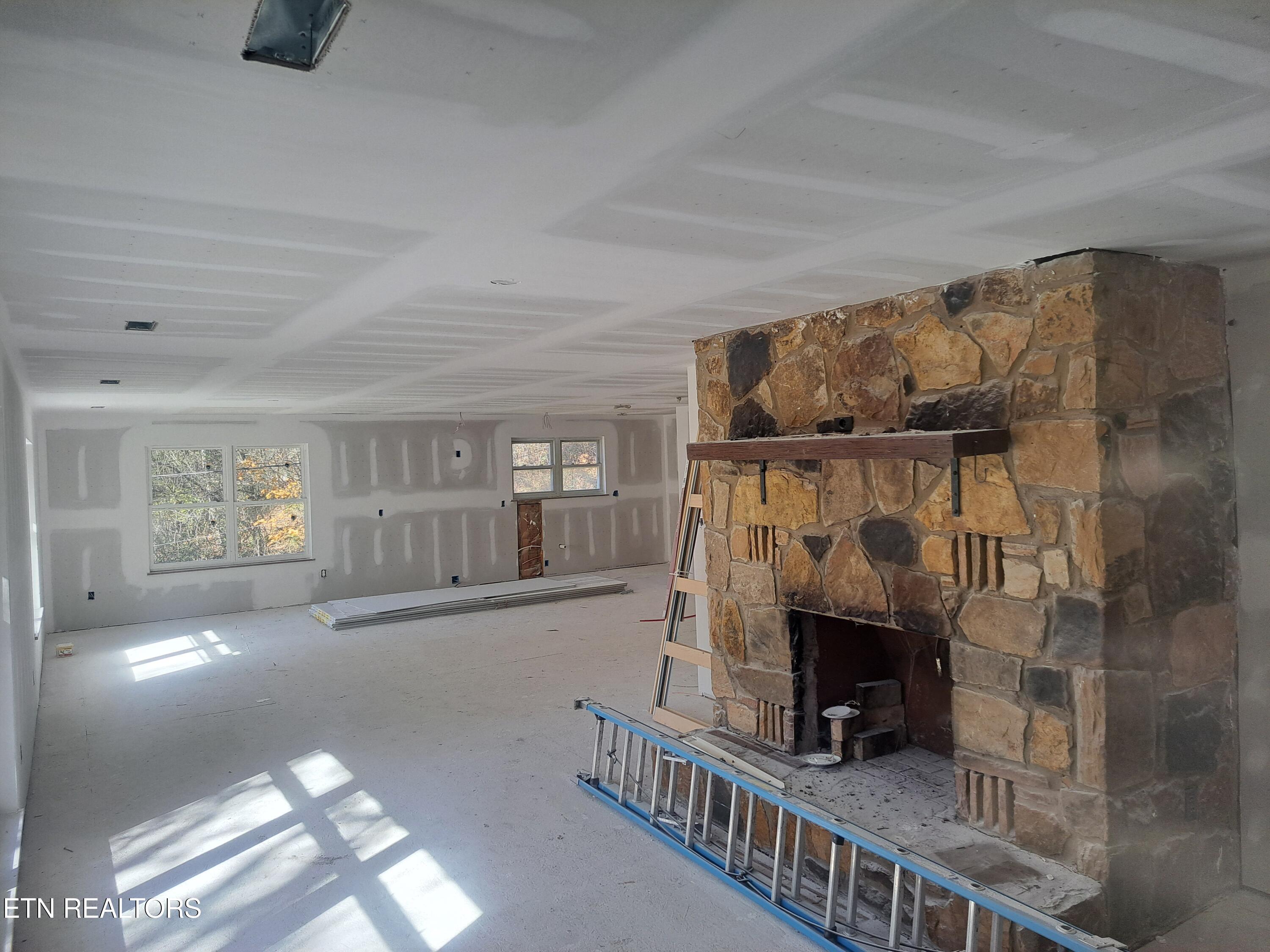 3525 Norris Freeway Heiskell, TN 37754 - Photo 3 of 5 20251112_122456