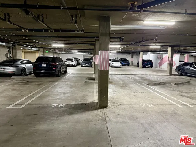 $3,200 | 1234 Wilshire Boulevard, Unit 403, Los Angeles, CA 90017