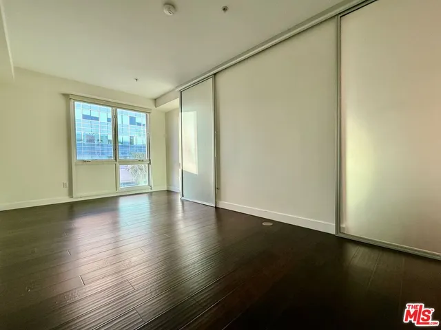 $3,200 | 1234 Wilshire Boulevard, Unit 403, Los Angeles, CA 90017