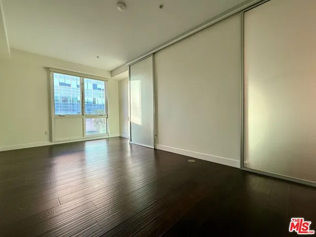 $3,200 | 1234 Wilshire Boulevard, Unit 403, Los Angeles, CA 90017