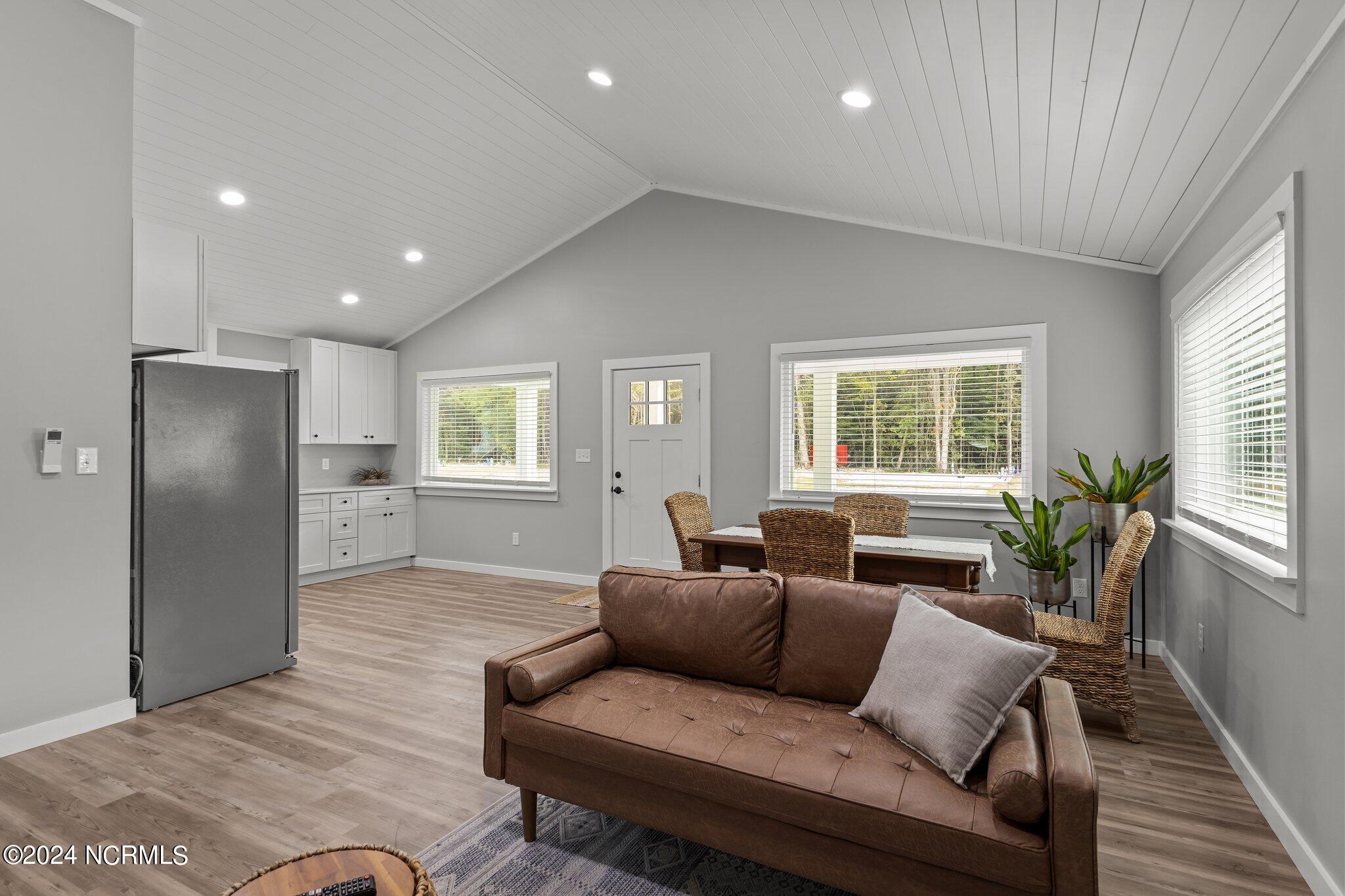 151 Long Pond Loop Swansboro, NC 28584 - Photo 15 of 55 Photo of similar home