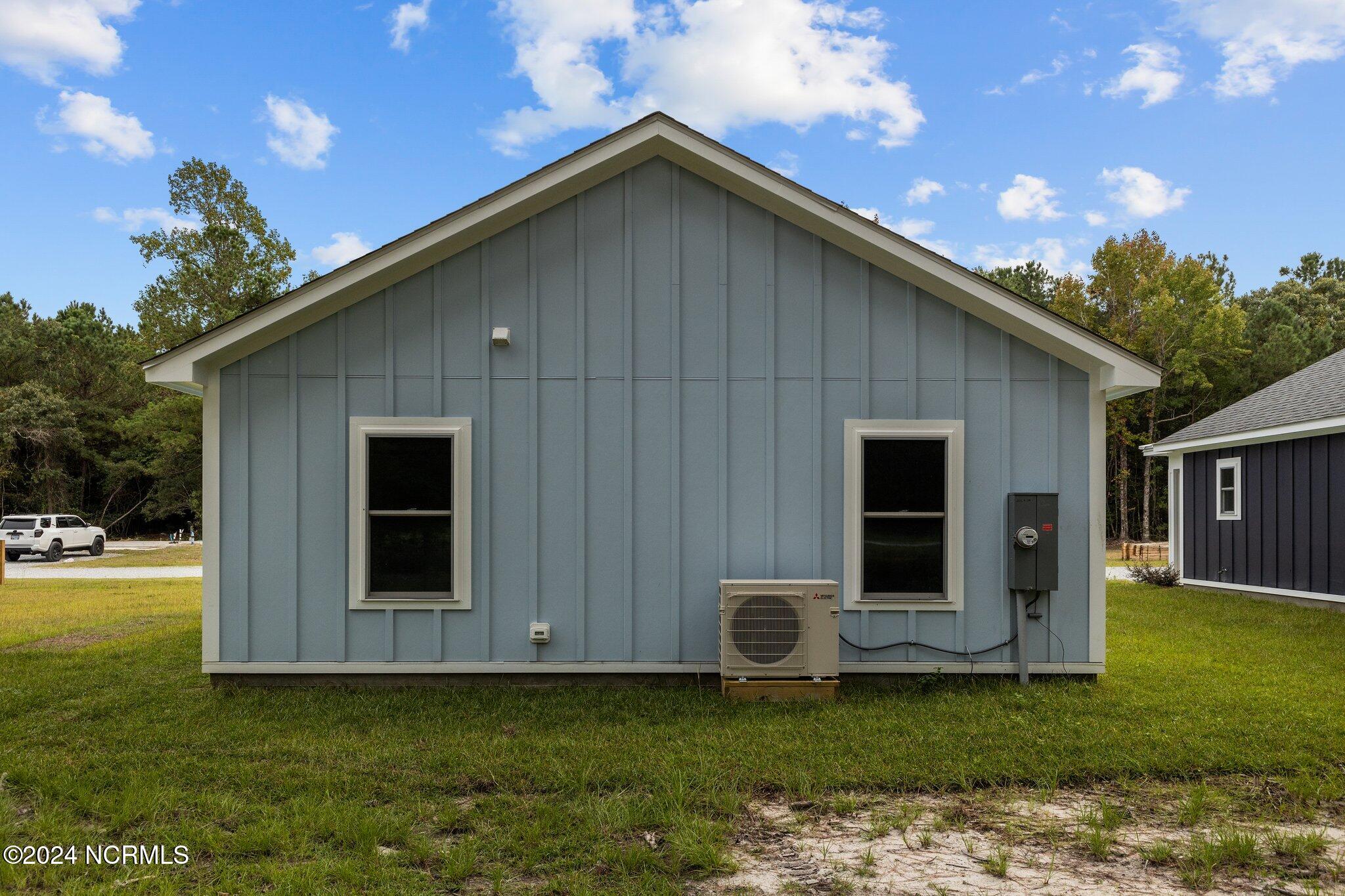151 Long Pond Loop Swansboro, NC 28584 - Photo 36 of 55 Photo of similar home