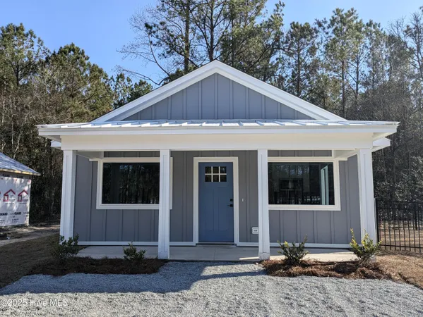 $240,000 | 151 Long Pond Loop, Swansboro, NC 28584