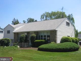 709 Chapel Road Glenside, PA 19038 - Photo 2 of 2 Gallery Image 2
