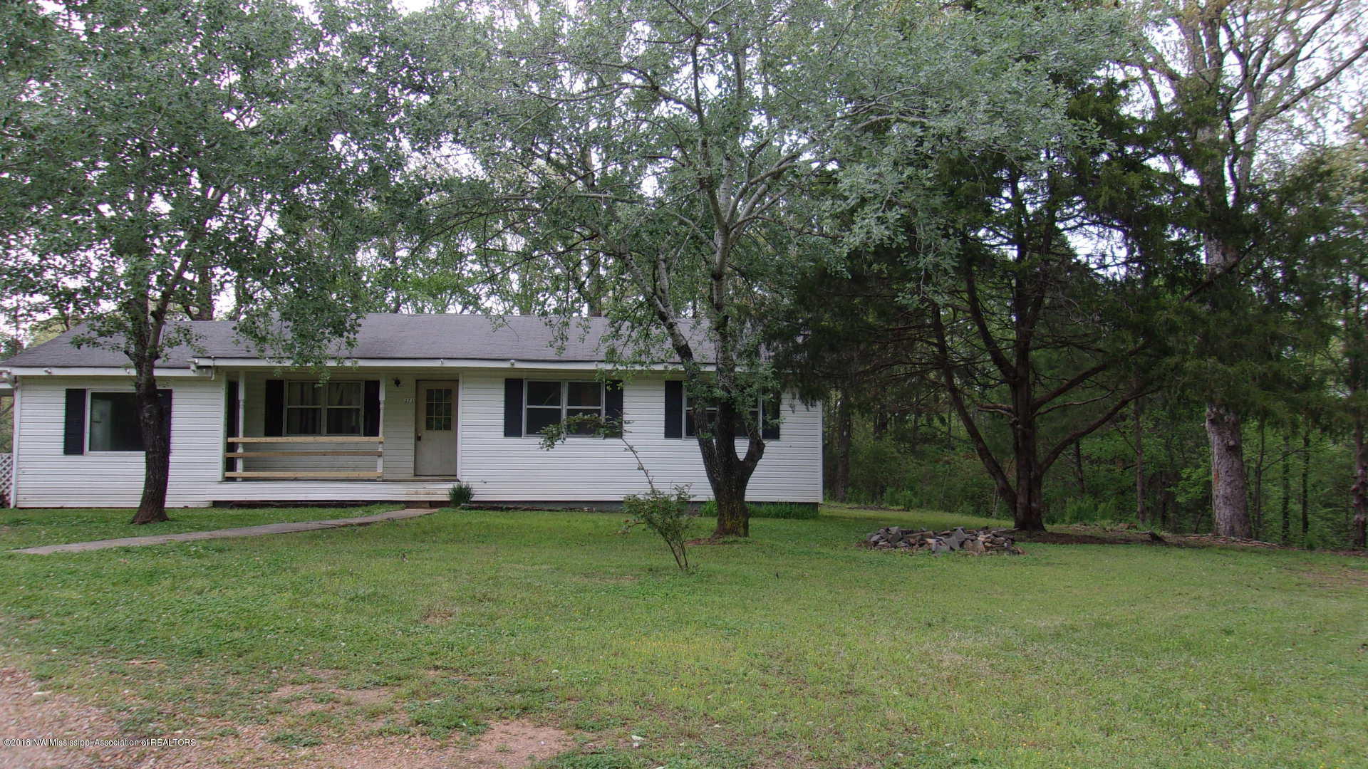 271 Lane Road Potts Camp, MS 38659 - Photo 11 of 14 KODAK Digital Still Camera