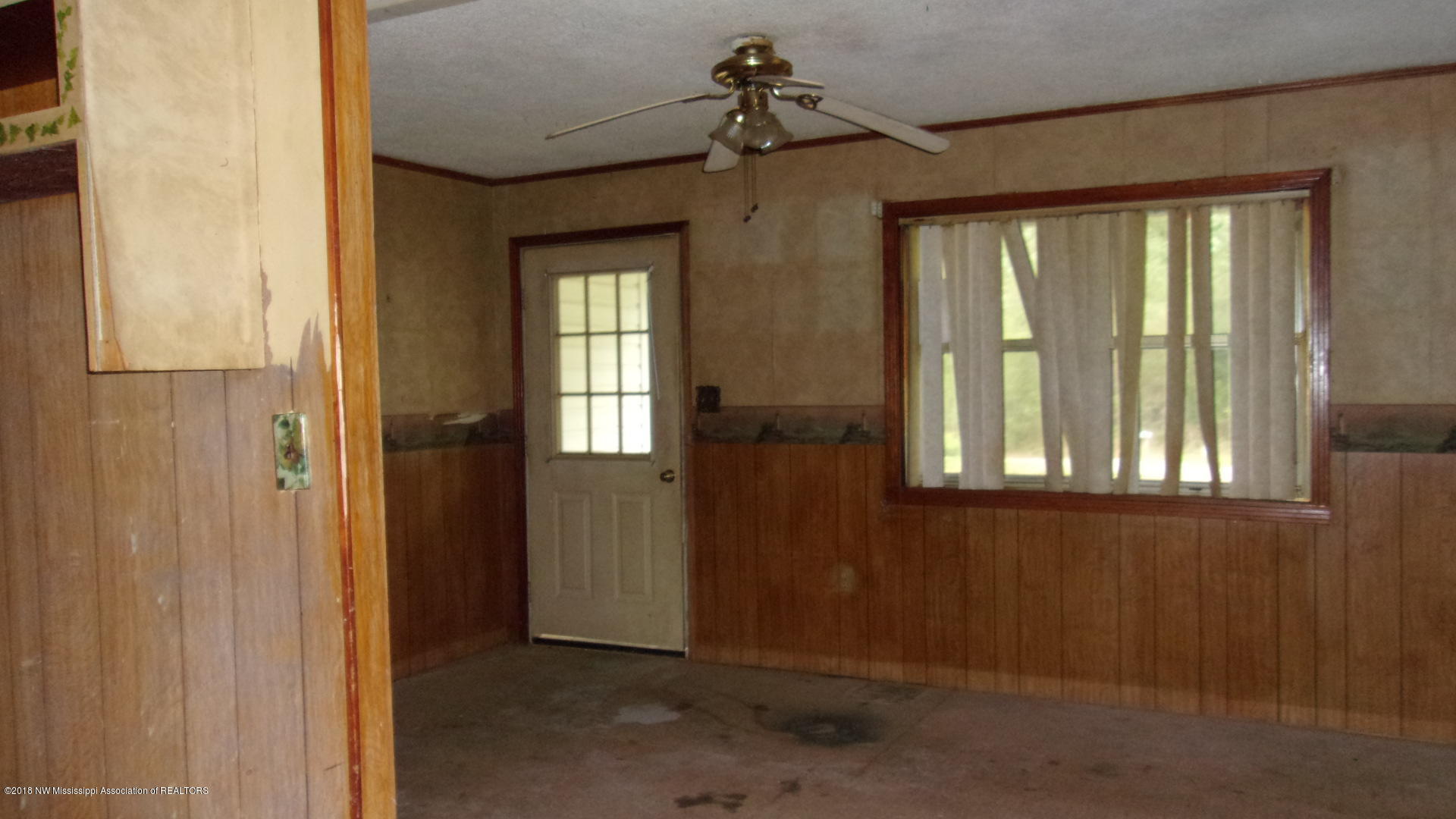 271 Lane Road Potts Camp, MS 38659 - Photo 8 of 14 KODAK Digital Still Camera