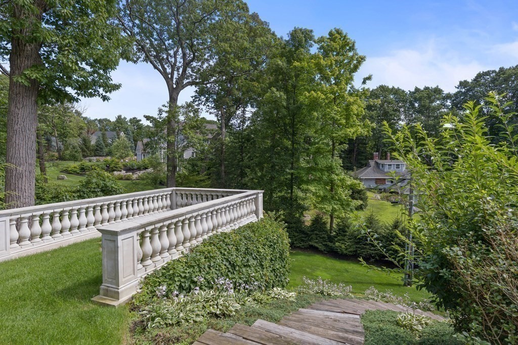 297 Meadowbrook Road Weston, MA 02493 - Photo 40 of 42 Gallery Image 40