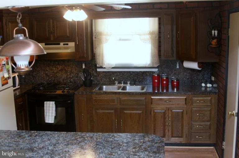 5502 Park Road Brooklyn, MD 21225 - Photo 3 of 8 Newly remodeled kitchen