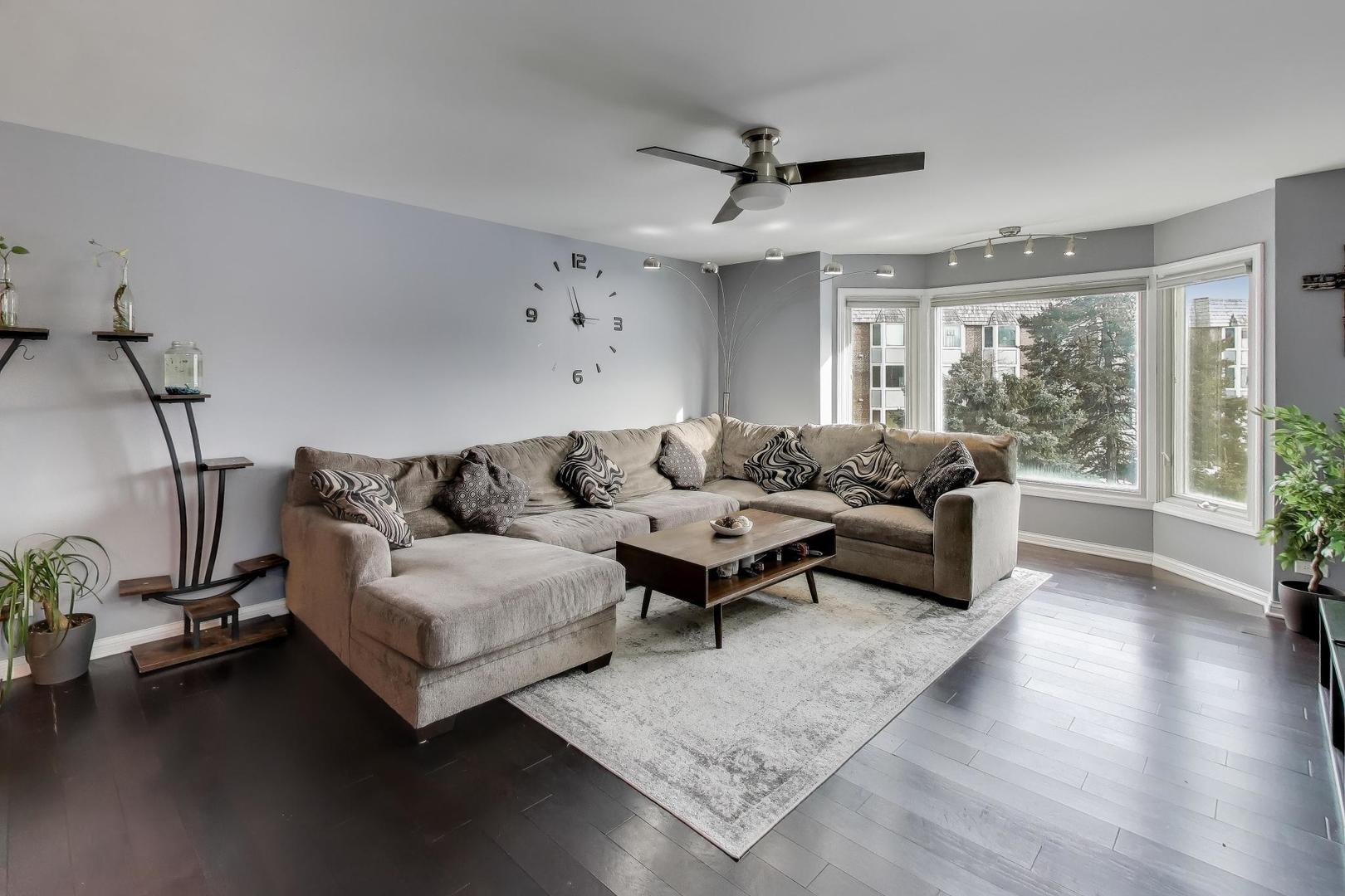 201 Thames Parkway, Unit 2K Park Ridge, IL 60068 - Photo 11 of 28