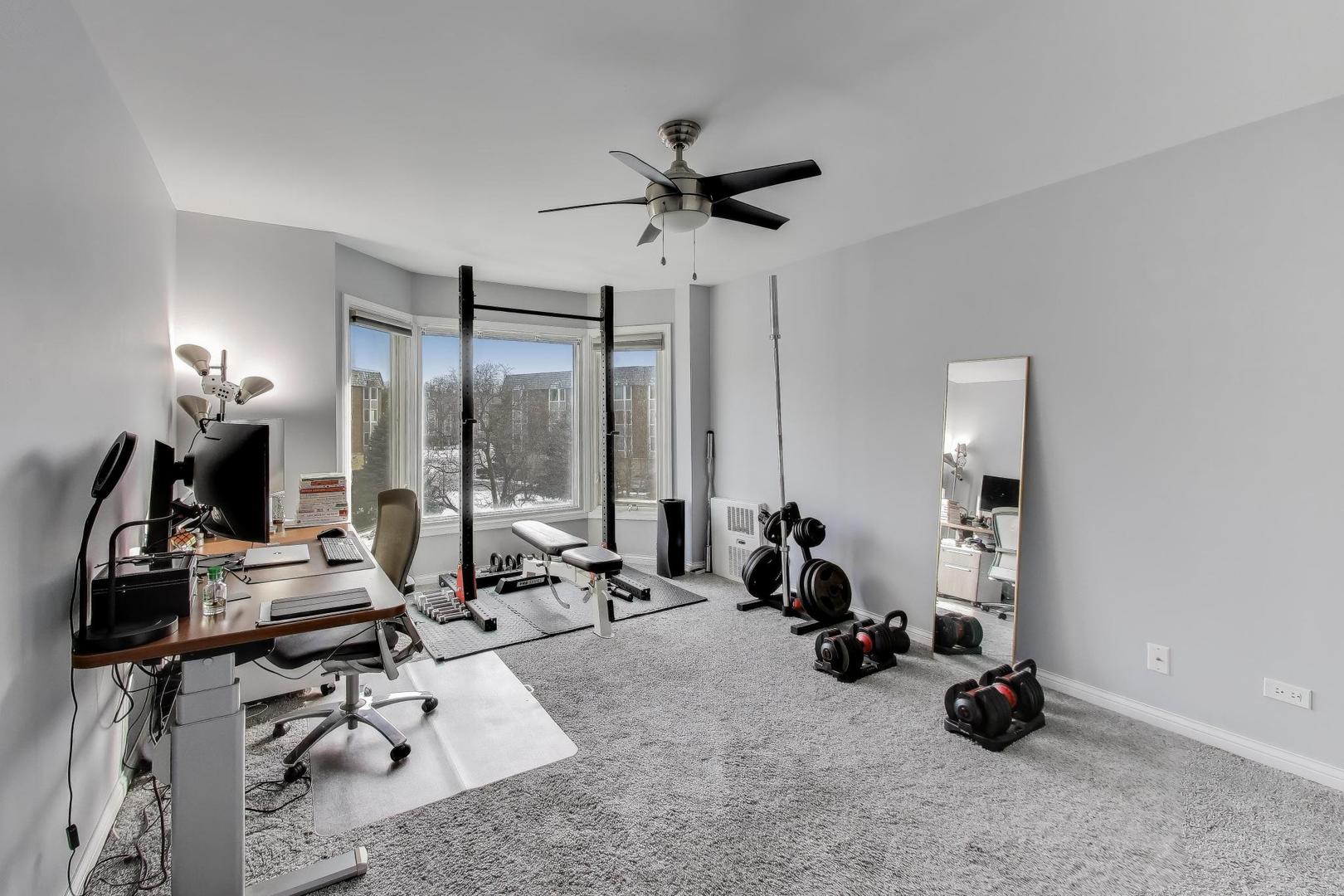 201 Thames Parkway, Unit 2K Park Ridge, IL 60068 - Photo 12 of 28