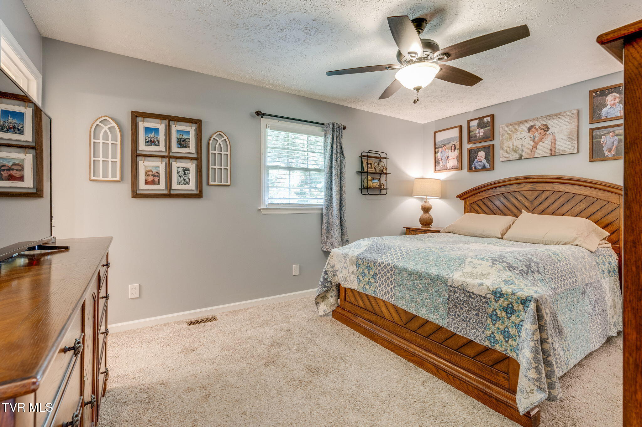 3149 Winesap Road Kingsport, TN 37663 - Photo 12 of 41 011
