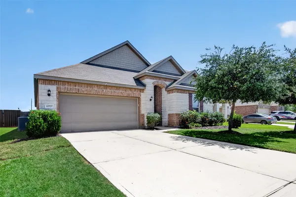 $319,900 | 12727 Arcola Valley Court, Houston, TX 77044
