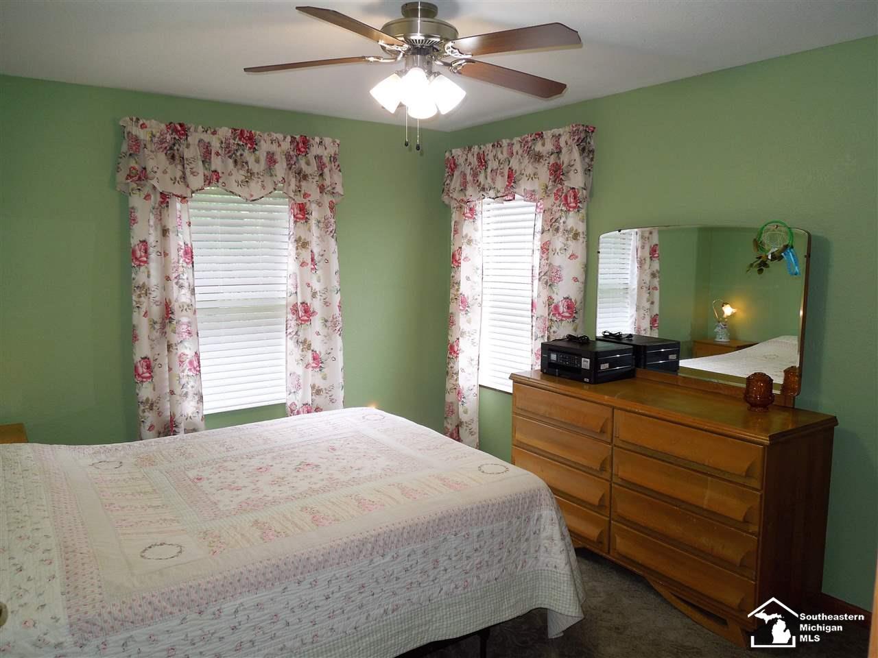 9132 Cedar Ridge Lane Temperance, MI 48182 - Photo 23 of 29