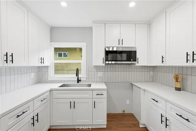 $672,222 | 401 East 61st Street, Los Angeles, CA 90003