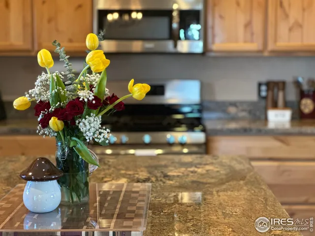 $1,200,000 | 23760 County Road 70, Greeley, CO 80631