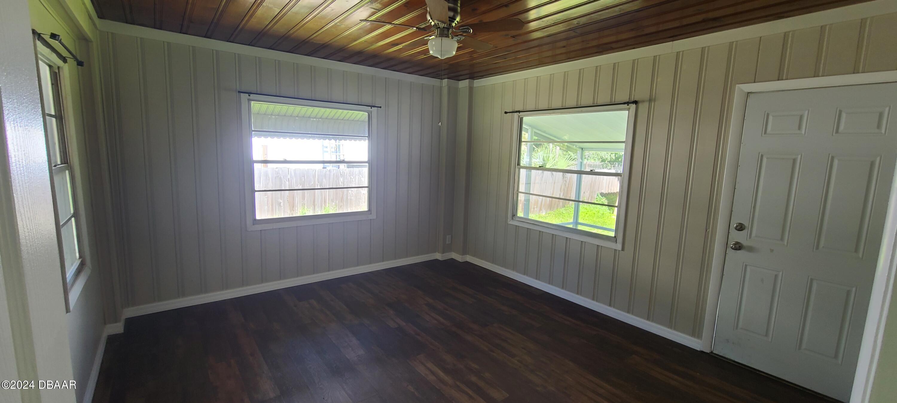 921 South Palmetto Avenue Daytona Beach, FL 32114 - Photo 11 of 31 20240319_130819