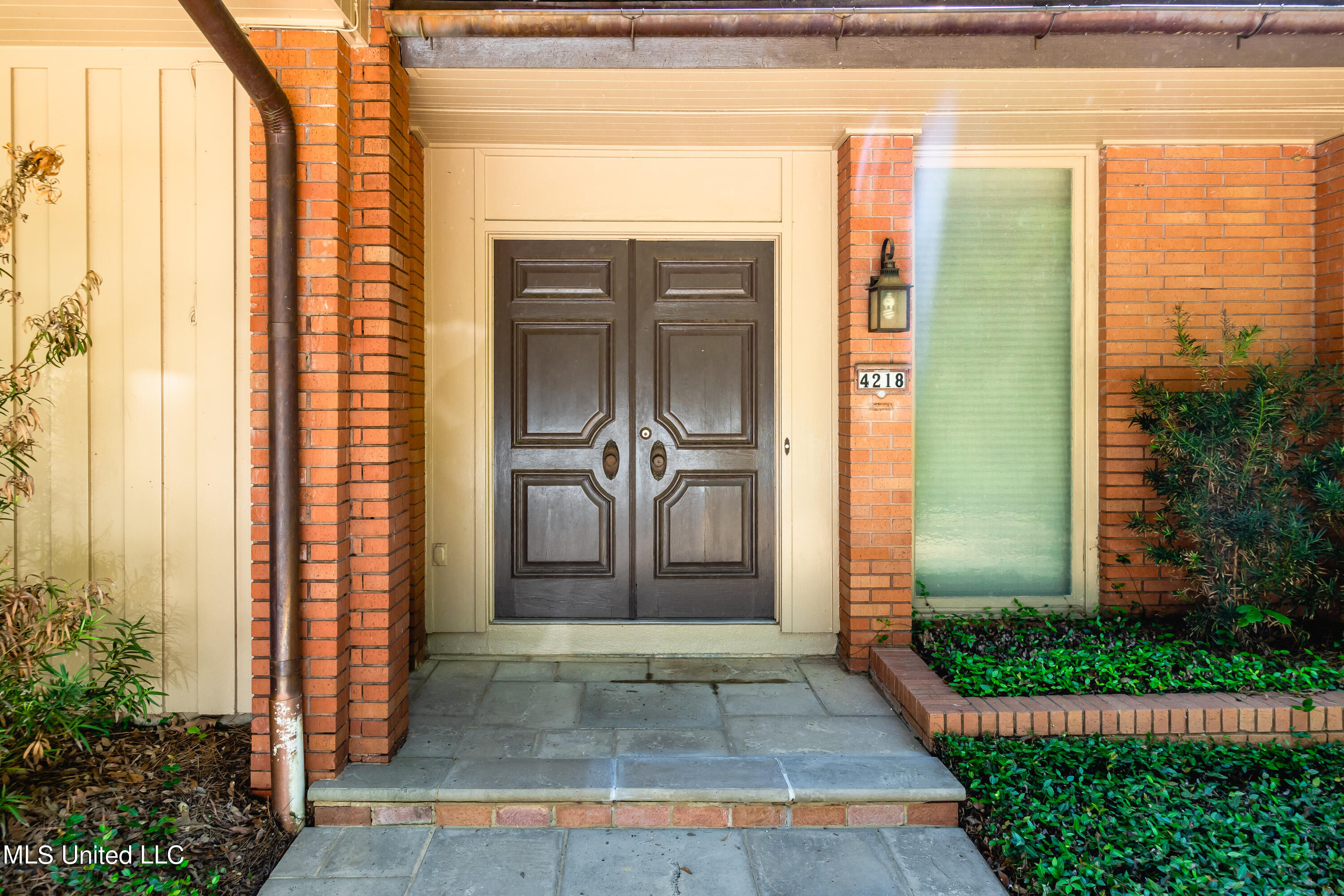 4218 East Ridge Drive Jackson, MS 39211 - Photo 4 of 39 P4190007