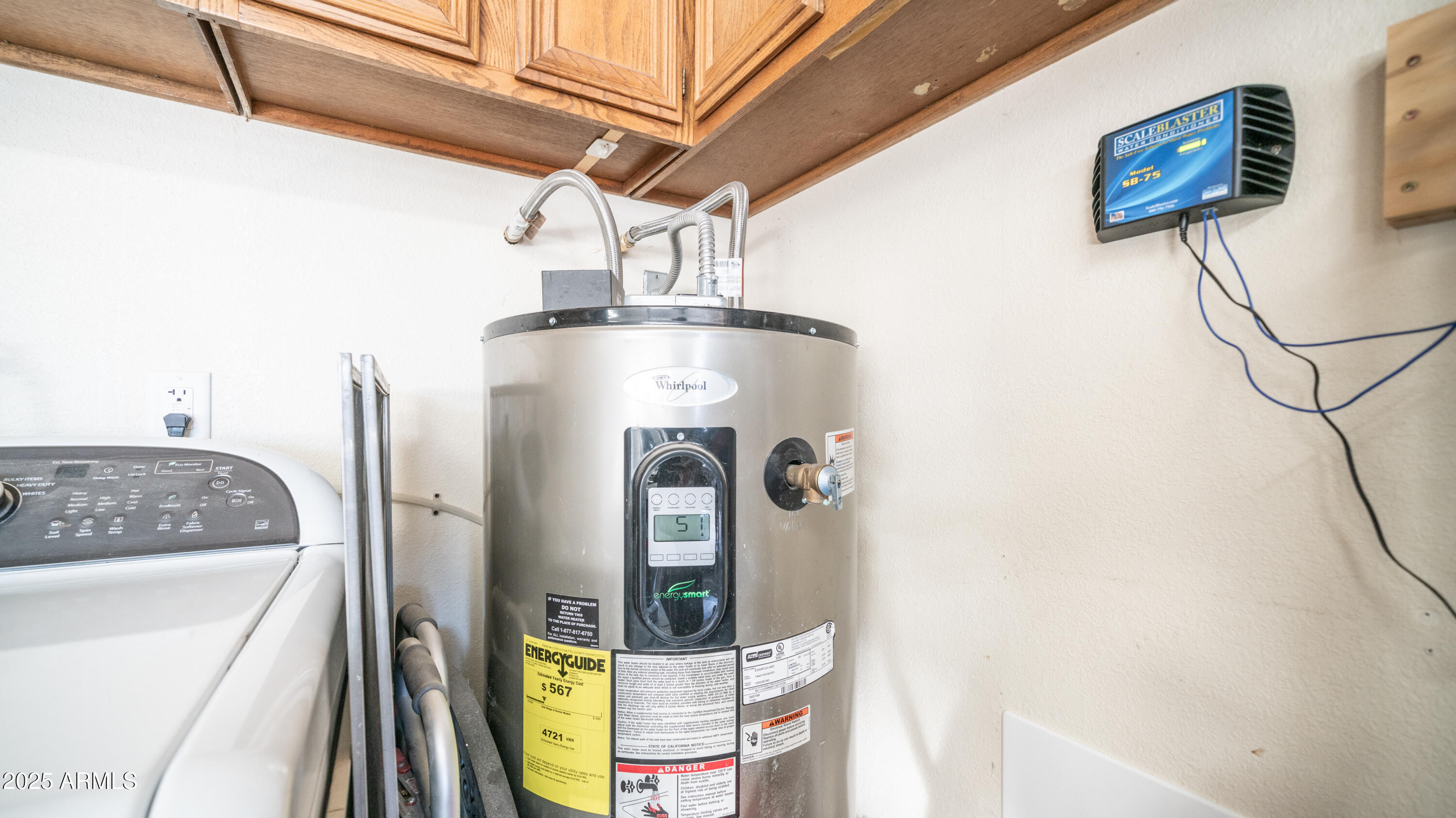 657 South Copper Drive Apache Junction, AZ 85120 - Photo 27 of 44 a view of utility room