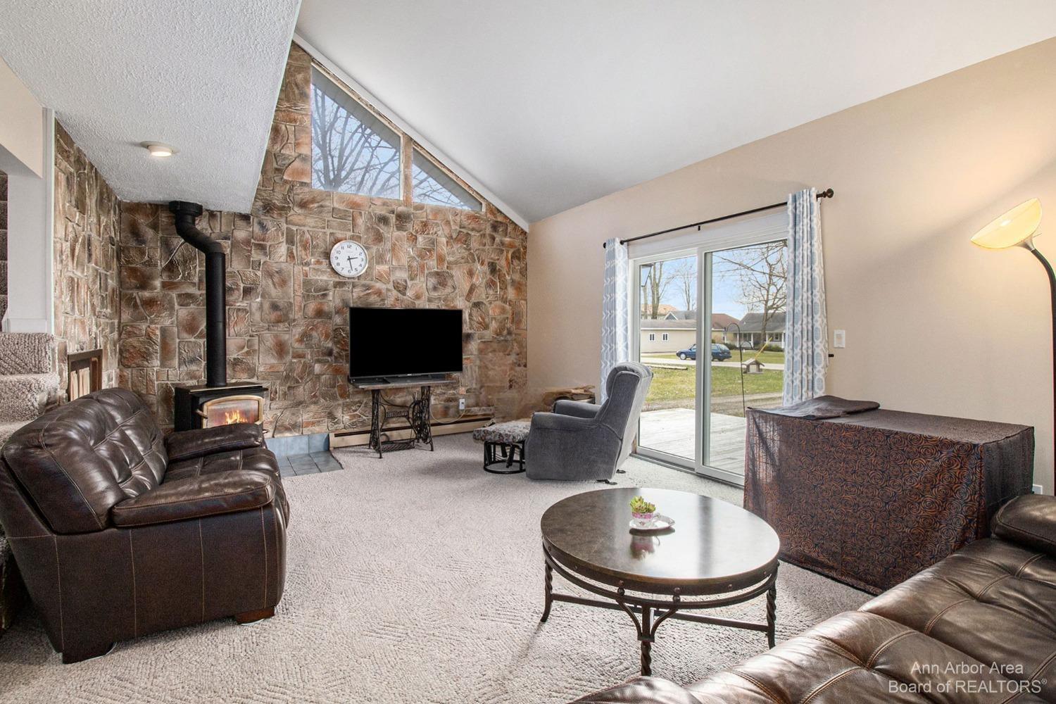 1125 Sarah Pinckney, MI 48169 - Photo 11 of 32 Photo 11