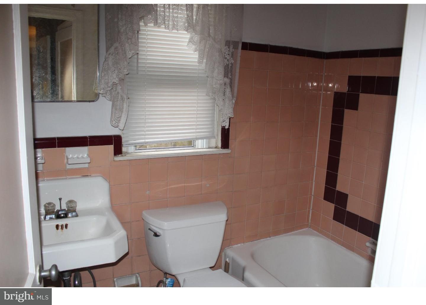 19 Ann Road Broomall, PA 19008 - Photo 6 of 12 Bathroom