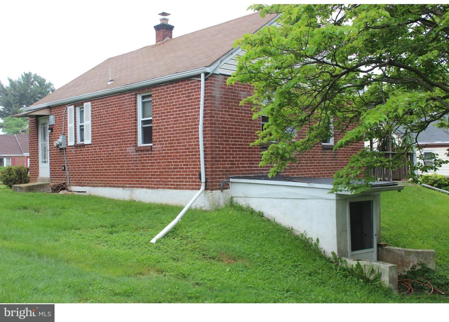 19 Ann Road Broomall, PA 19008 - Photo 10 of 12 Exterior Side