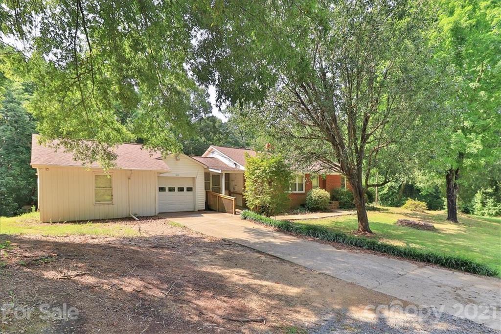 1041 State Rd S-13-35 Pageland, SC 29728 - Photo 3 of 30 Gallery Image 3