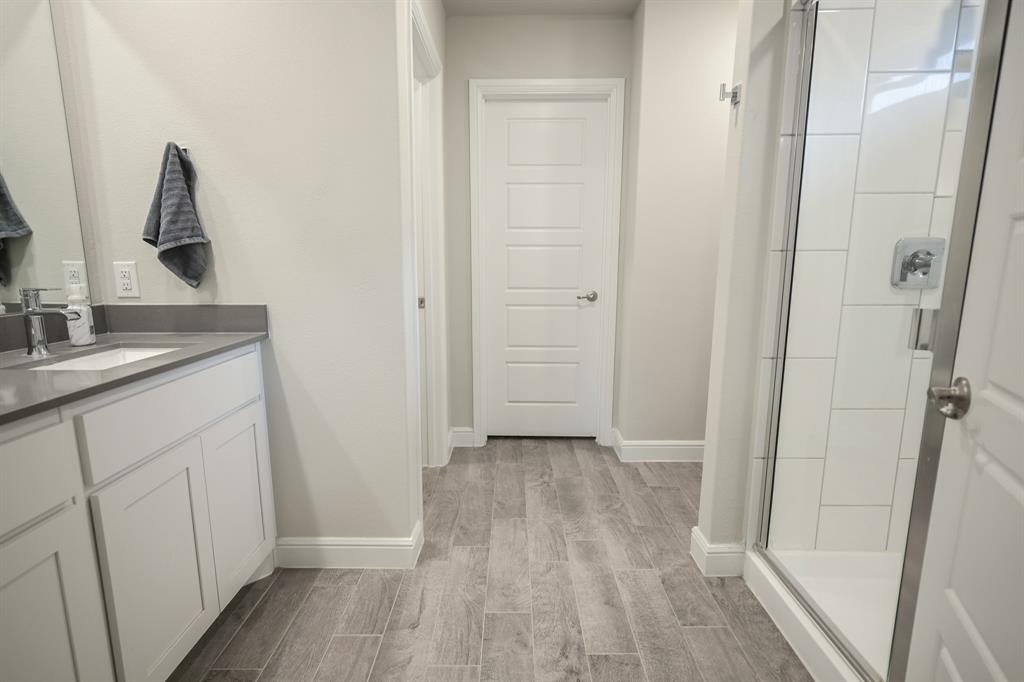 725 Golden Gate Pk Road Alvarado, TX 76009 - Photo 29 of 35 Separate Shower