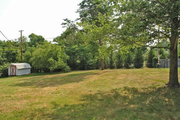 1916 Walmann Road Southwest Roanoke, VA 24018 - Photo 19 of 25 DSC00871