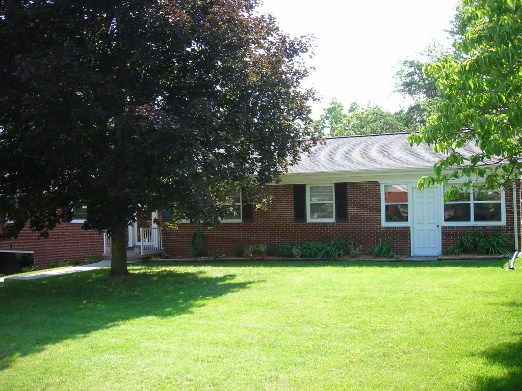 1916 Walmann Road Southwest Roanoke, VA 24018 - Photo 24 of 25 1916 Walmann