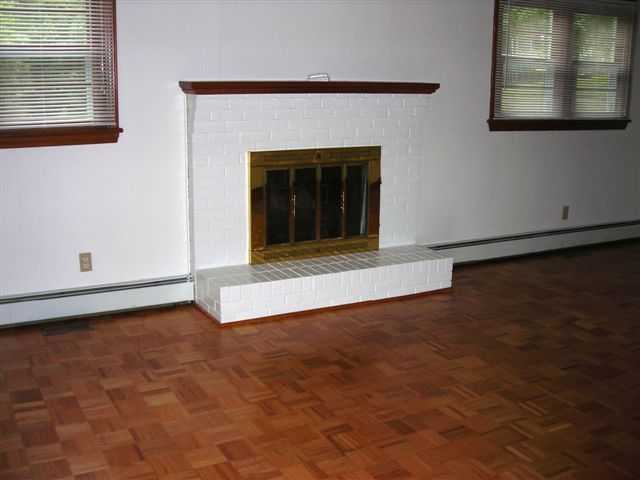 1916 Walmann Road Southwest Roanoke, VA 24018 - Photo 7 of 25 DSC00838