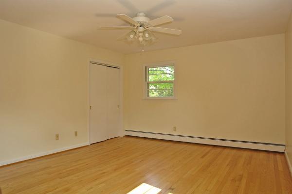 1916 Walmann Road Southwest Roanoke, VA 24018 - Photo 10 of 25 DSC00842