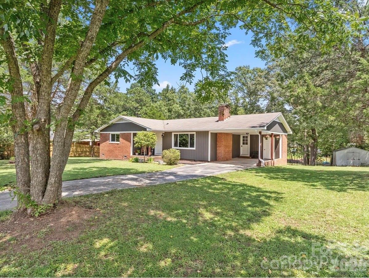 2179 Green Peach Road Lancaster, SC 29720 - Photo 3 of 22