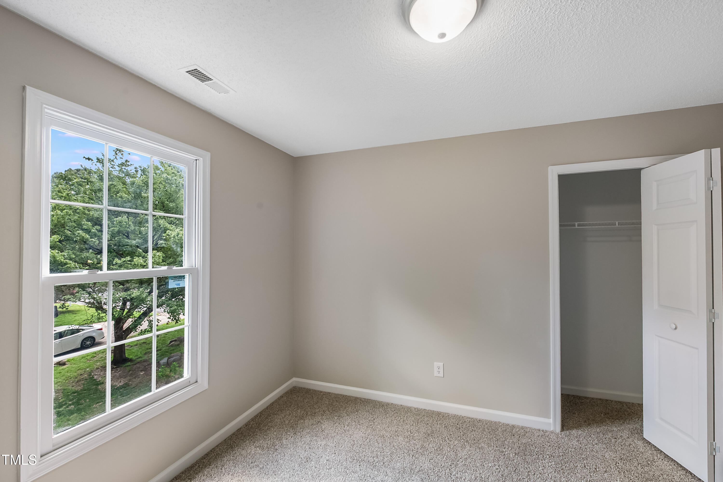4400 Knightsbridge Way Raleigh, NC 27604 - Photo 19 of 27 4400 Knightsbridge Way-26
