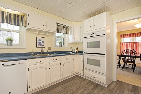 10 Inwood Road Worcester, MA 01606 - Photo 6 of 28 Gallery Image 6