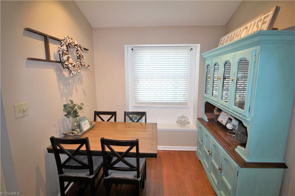 3206 Pipers Way High Point, NC 27265 - Photo 8 of 18