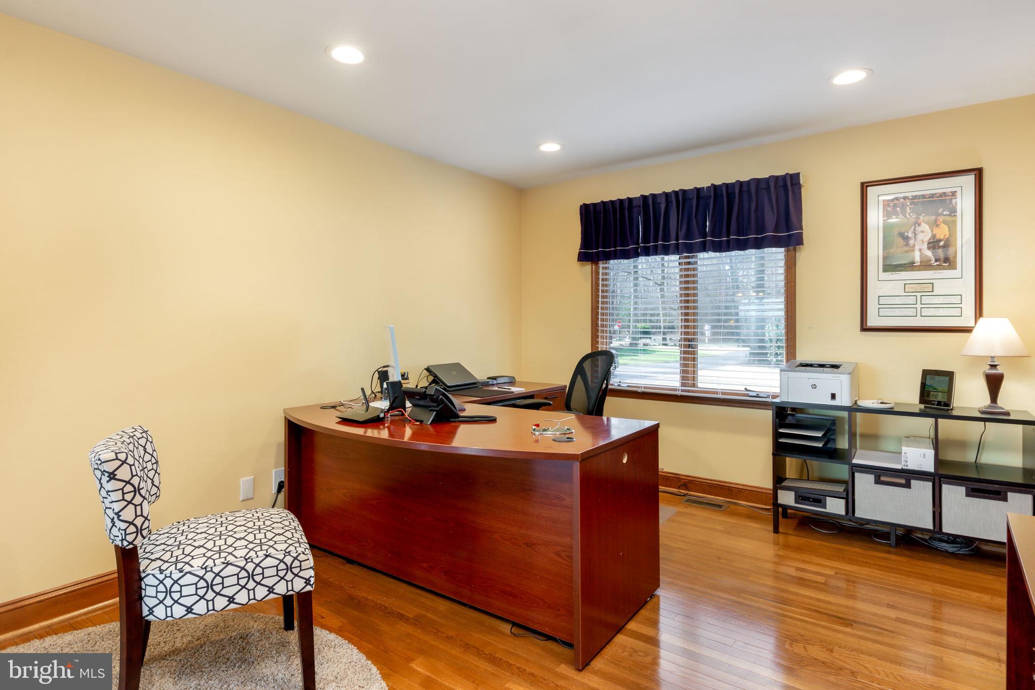 495 Maple Road Severna Park, MD 21146 - Photo 27 of 49 Bedroom being used as office.