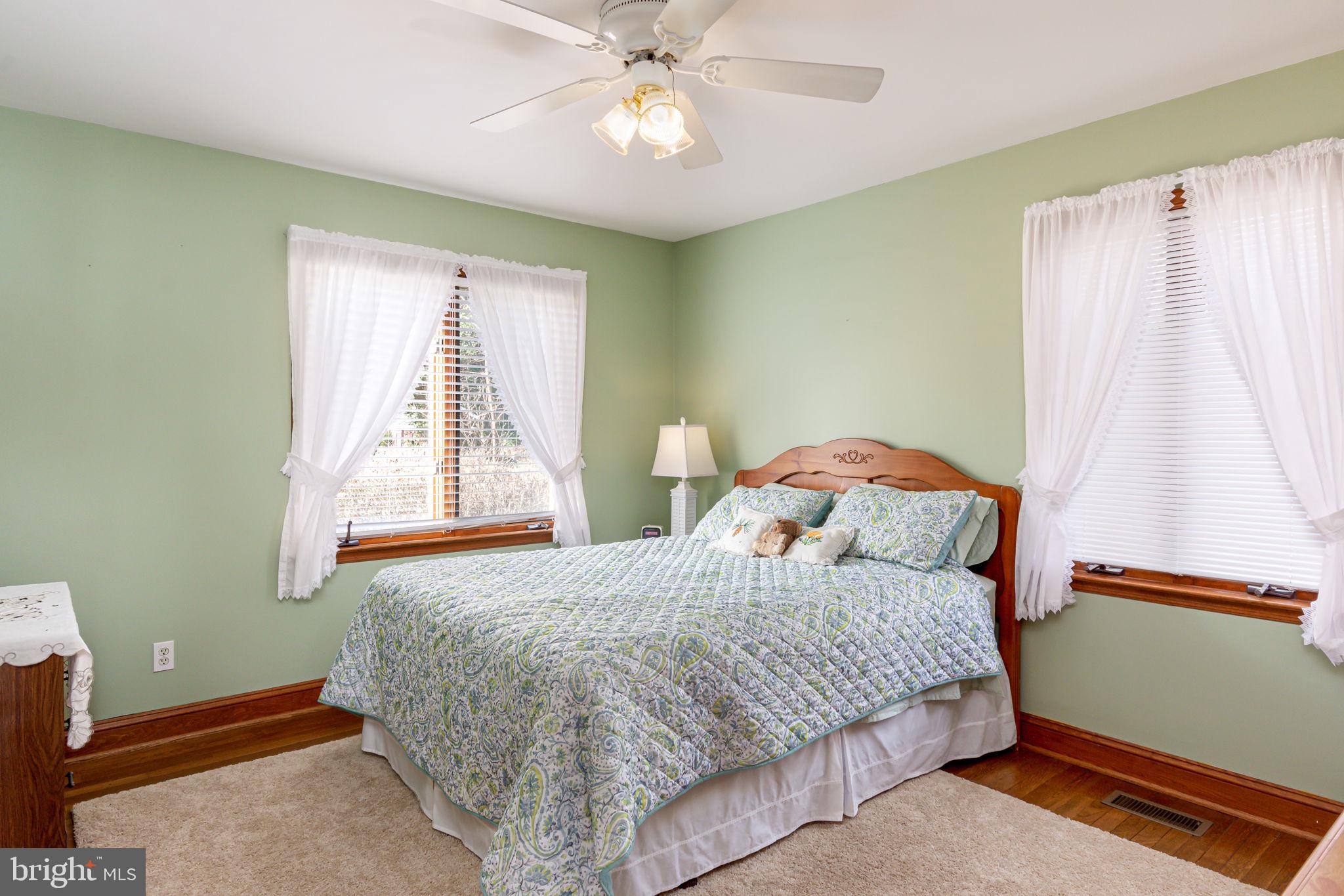 495 Maple Road Severna Park, MD 21146 - Photo 35 of 49 2nd Bedroom.