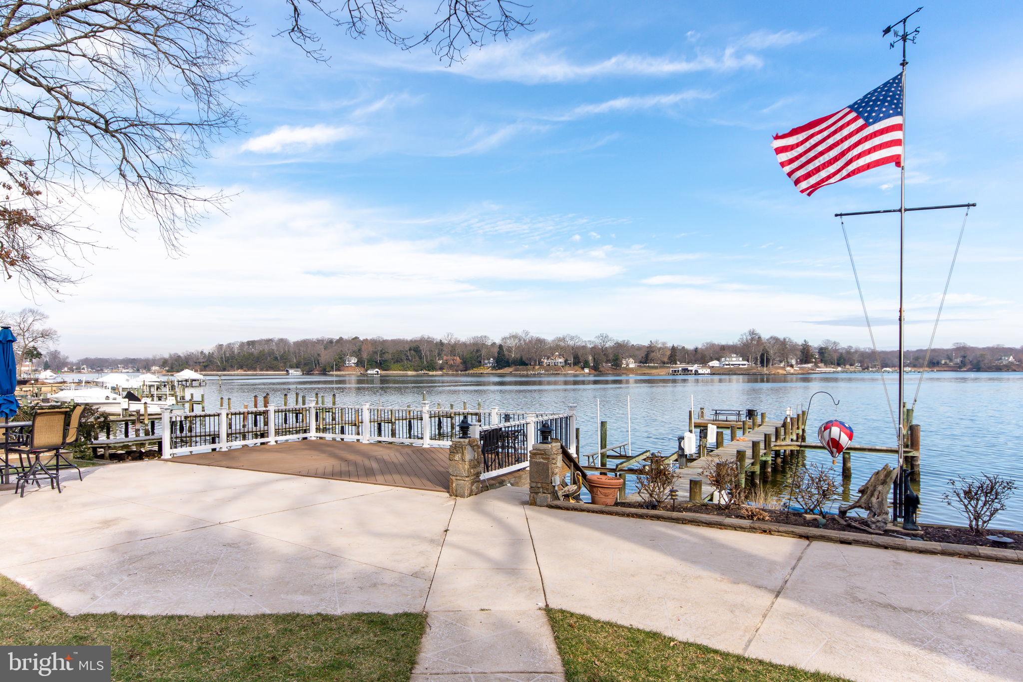 Entertainment area and dock.